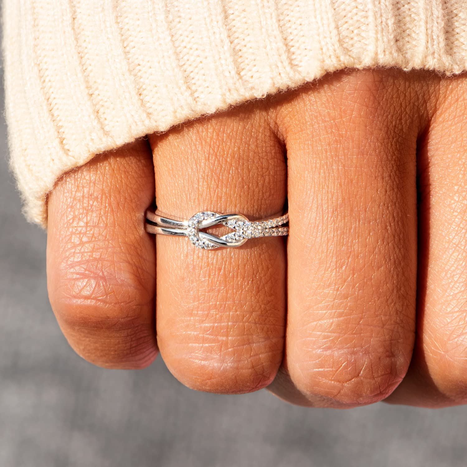 The Love Between Mother and Daughter is Forever Mother Daughter Ring, Story Jewellery Mother Daughter Square Knot Ring for Women, Friends, Mothers Day Birthday Christmas Gifts Jewelry Gift for Women - Image 2